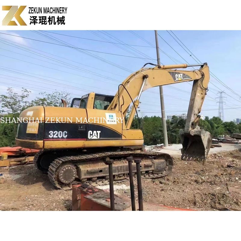 使用済み CAT 320C 掘削機 320 作業時間 4001-6000 バケツ容量 0.8m3