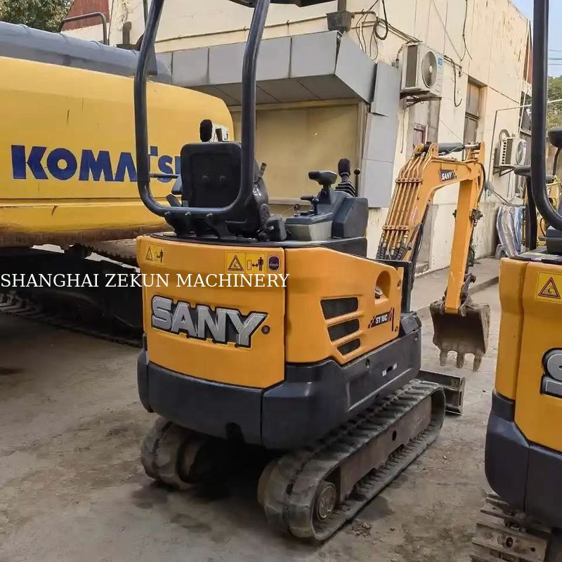 10.3KW Sany SY16C 1.6トンのミニ掘削機 ゴムタイヤとオリジナルの水力ポンプ