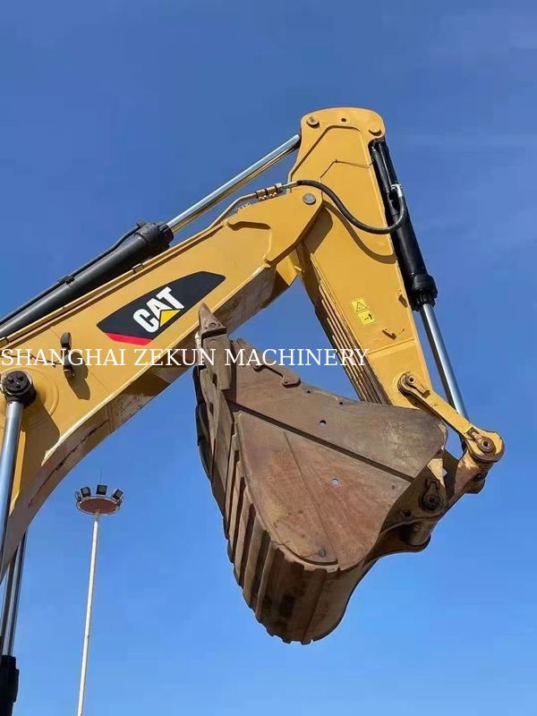中古の建設機器 Cat 390F クローラー掘削機 Cat エンジン 390 KW