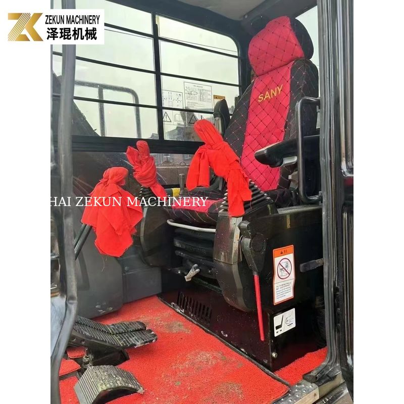 60.7KW Sany SY95 掘削機 9トンの中古掘削機 クボタ V3800DI-T-E3B エンジン