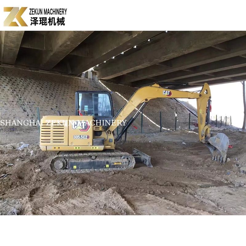 CAT 305.5E 中古ミニ掘削機 5.5トン オリジナルペイント CAT エンジン