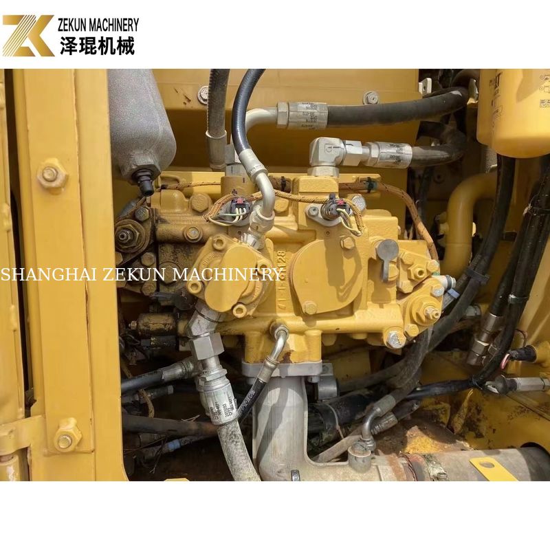 中古キャット313 掘削機 13 トン 道路建設設備 0.65m3 バケツ容量