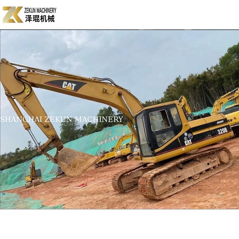 CAT320 クローラー掘削機を使ってました 20.6T 日本から輸入しました