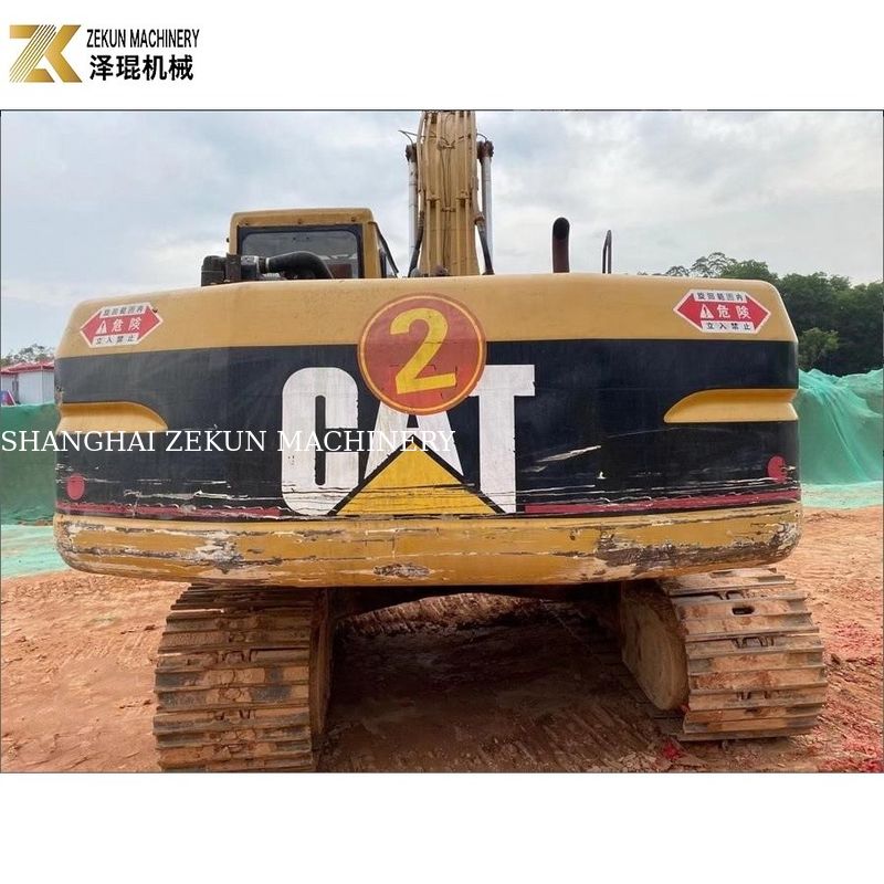 CAT320 クローラー掘削機を使ってました 20.6T 日本から輸入しました