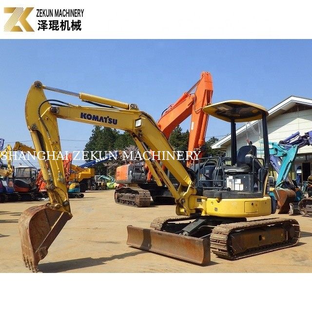 ミニサイズ 中古 コマツー PC35 掘削機 3トン 稼働重量 3700 kg 機械重量