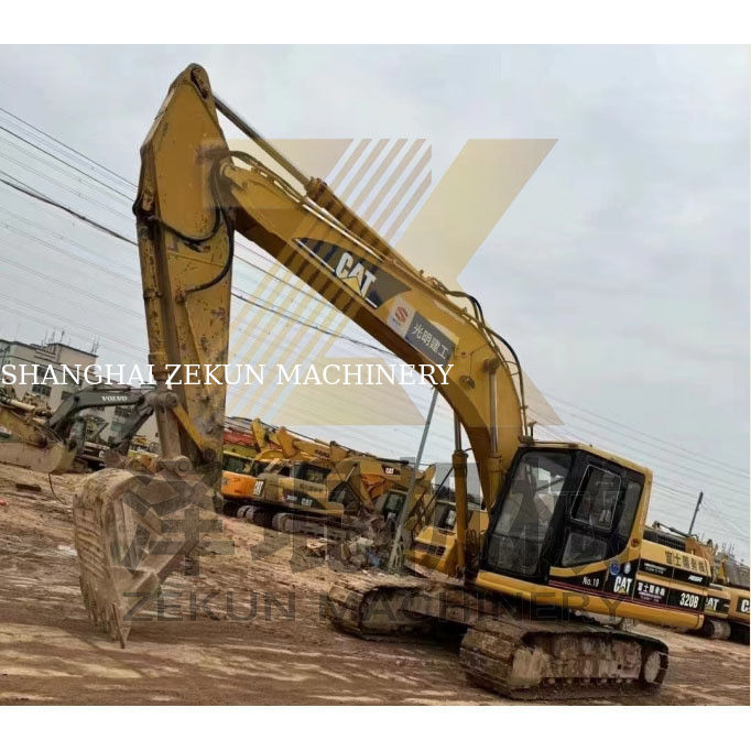 Cat 320 中古 クローラー掘削機 オリジナルパーツとトラックチェーン 2015年