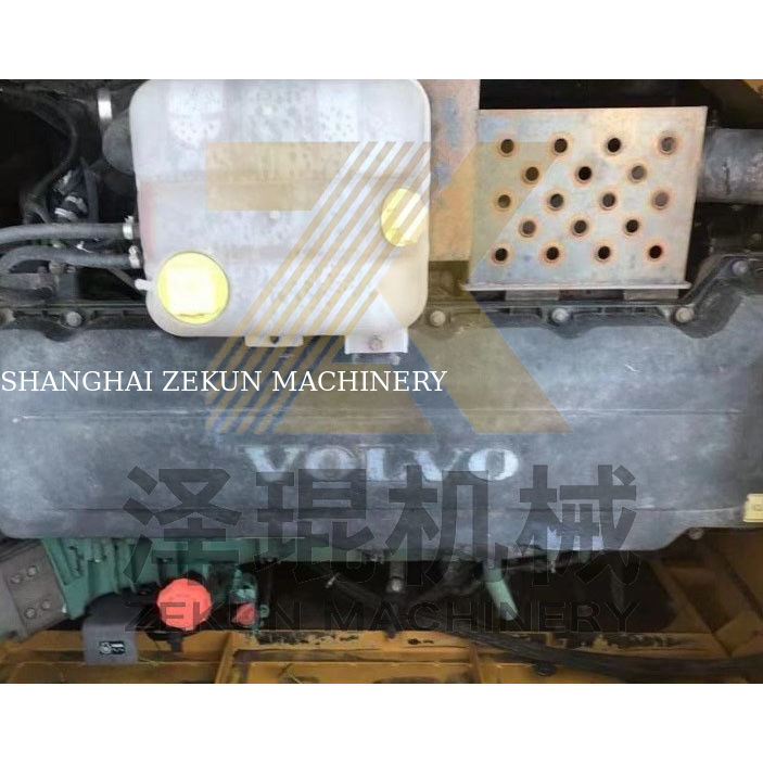 使用済みボルボEC480掘削機 3.3m3のバケツ容量と他の水力バルブ