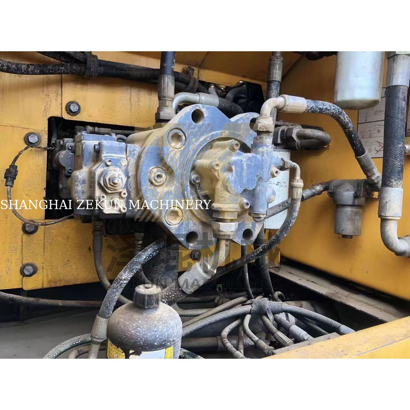 中古 ヴォルボ EC200B EC210BLC 240BLC 290BLC D6D EC210 BLC 上海での掘削機 21000 KG