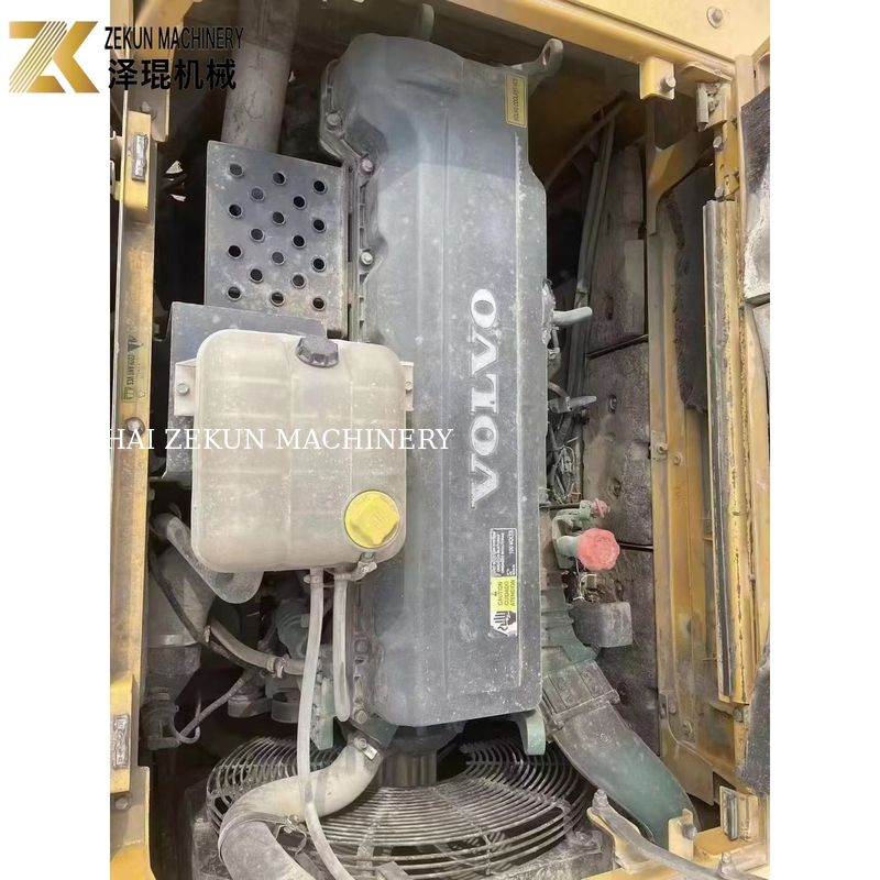 48トンのボルボEC480DL 中古掘削機 265kWのパワーと4001~6000時間の作業時間