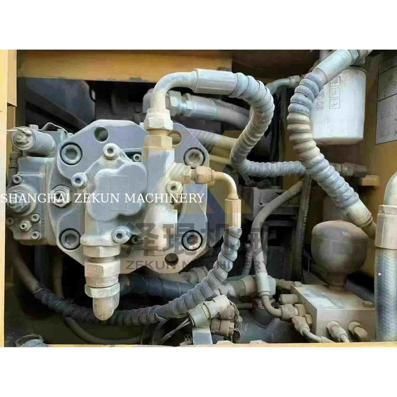 ボルボEC140DL 14トンの古用掘削機 短時間使用と耐久性のある水力シリンダー
