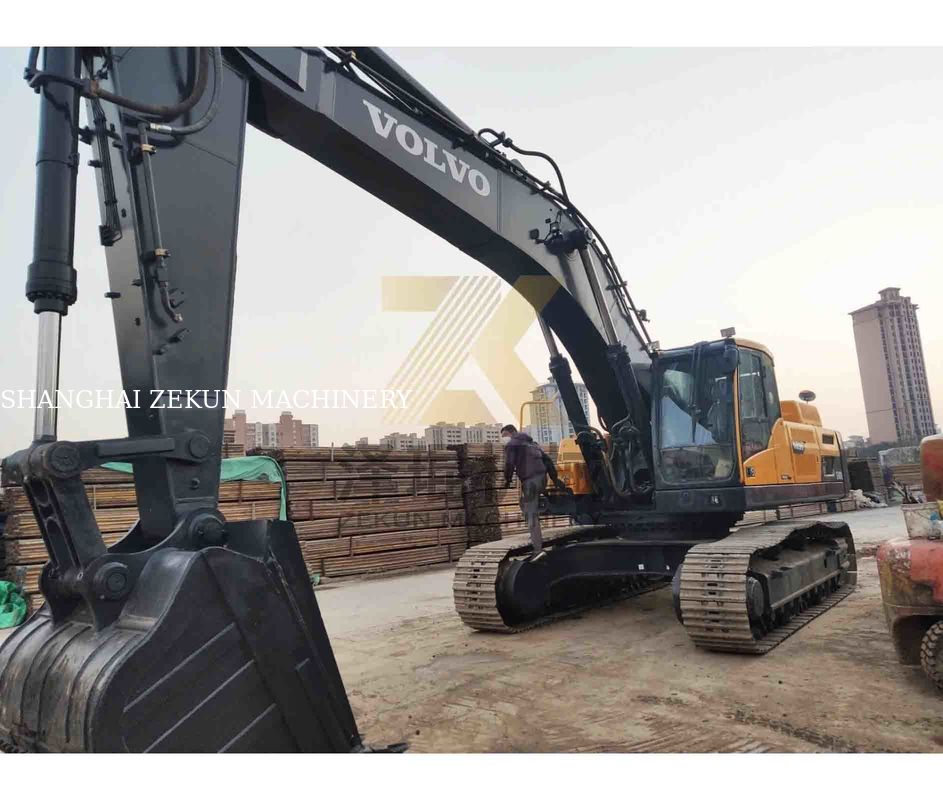使用済み VOLVO EC480DL 掘削機 270KW パワーと1.77 3.8 m3 バケット容量