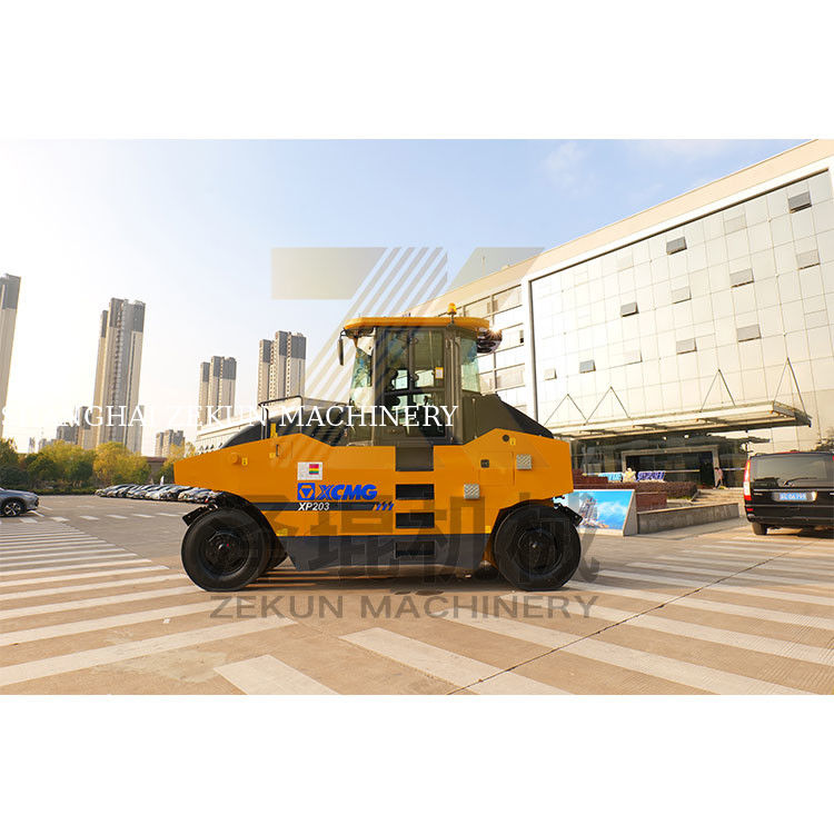 13トンのXCMG XP203 タイヤローラー 中国 第2段階道路建設機器