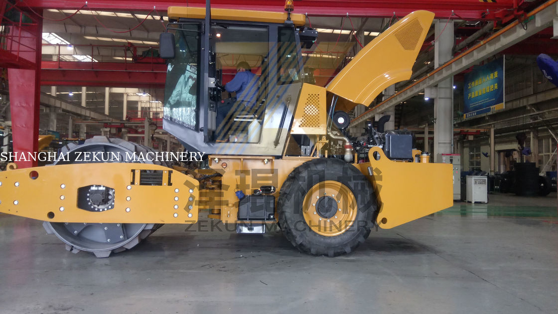 8トンのXCMG CV83U 水力ドラムローラー EUステージT4Fマシン