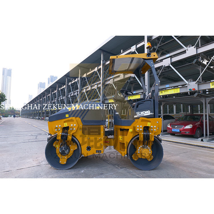 4トンのXCMG XMR403 軽量振動ローラー 中国 ステージIII