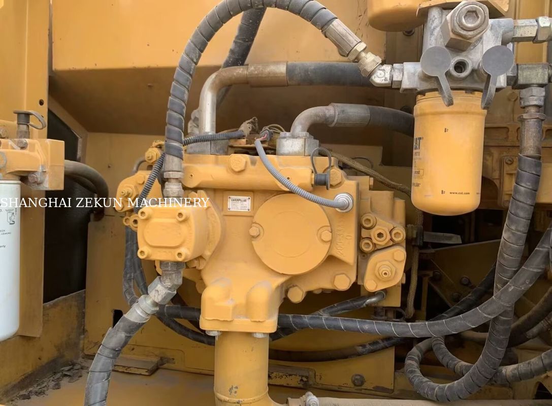 汎用型 2020 Cat 323D2 掘削機 23 トン 4877 時間 様々な用途
