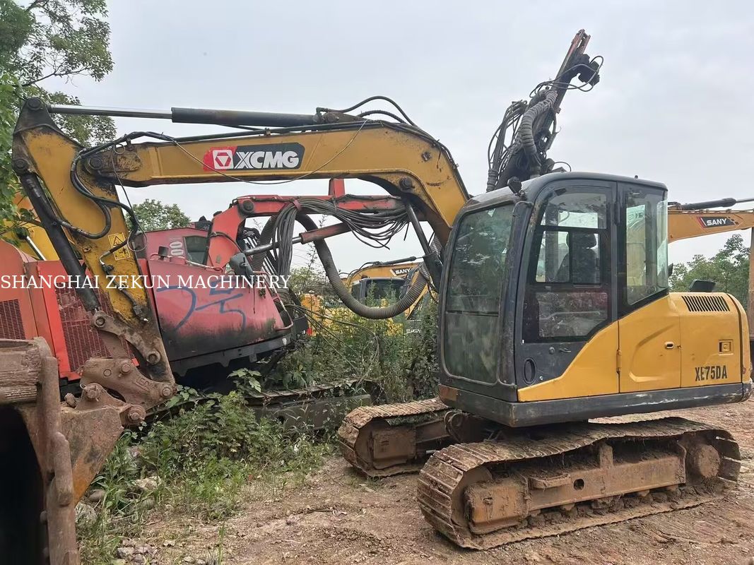 2021 XCMG XE75DA 水力クローラー掘削機 7.5 トンクラス ブレーカーとグリップアタッチメント