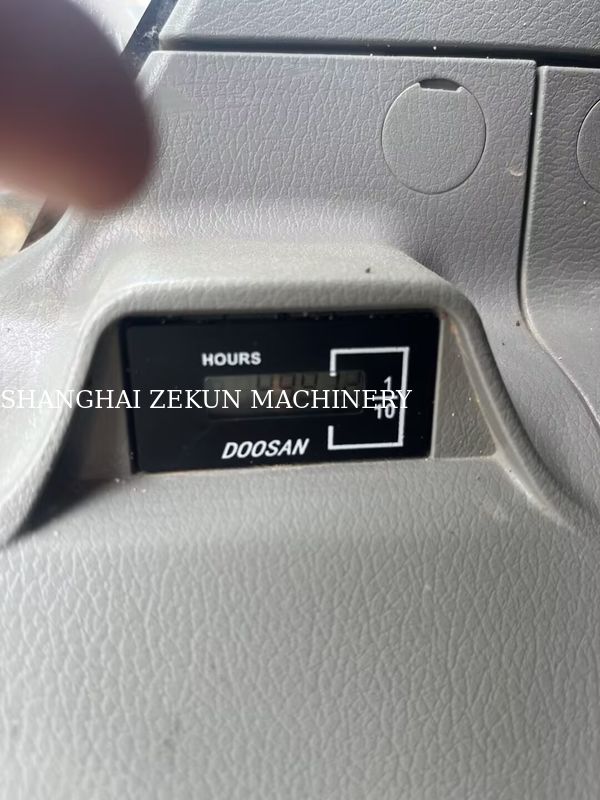 中古 Doosan DX500LC-9C 油圧ショベル 800 RPM 馬力と最大掘削高さ 11