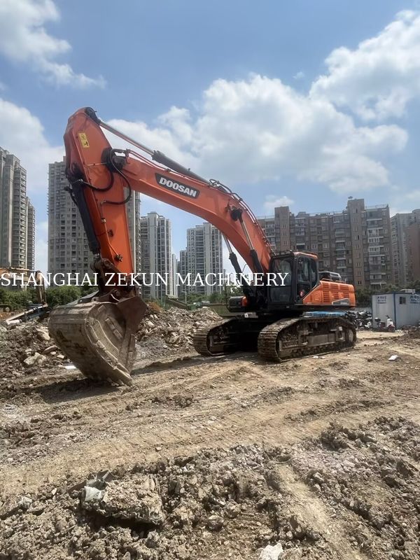 中古 Doosan DX500LC-9C 油圧ショベル 800 RPM 馬力と最大掘削高さ 11