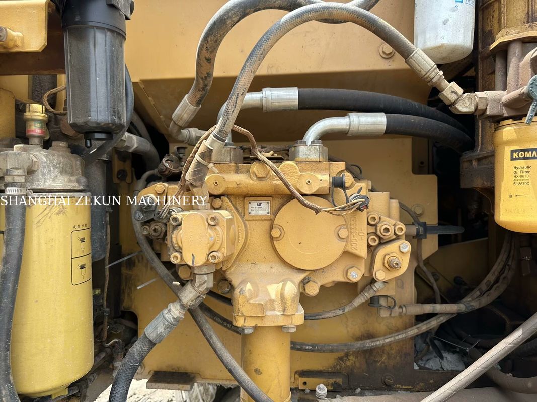 2014 CAT 320D2 掘削機 10 812hrs 性能 水力流量 2 × 214 L/min 移動速度 3.5 / 5.5 Km/h
