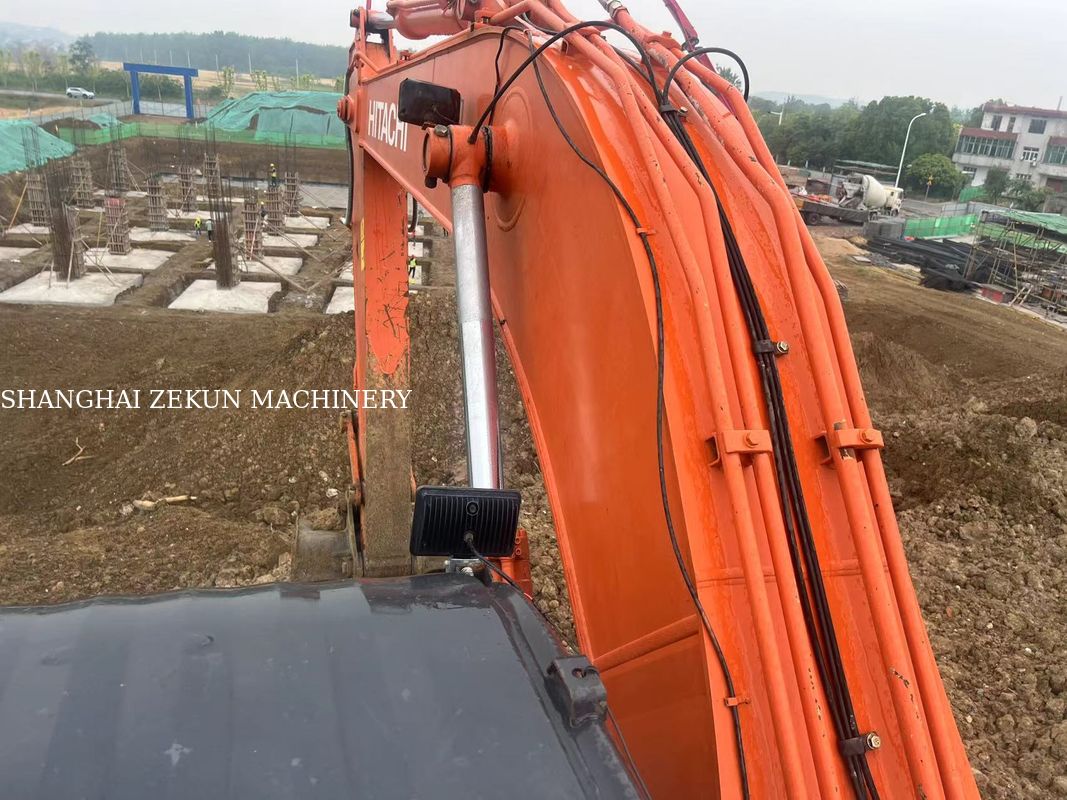 2020年Hitachi ZX220-5A 掘削機 6541hrs 最大掘削高さ 630mm 最大掘削深さ 670mm 重作業用